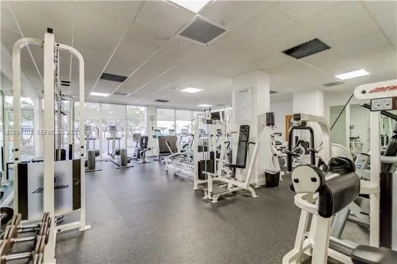 3140 S Ocean Dr, Unit 1703, Hallandale Beach, FL 33009 Photo