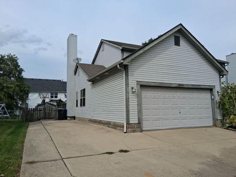 4838 Grove Pointe Drive , Groveport, OH 43125 Photo 1