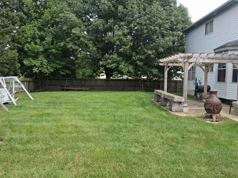 4838 Grove Pointe Drive , Groveport, OH 43125 Photo 3