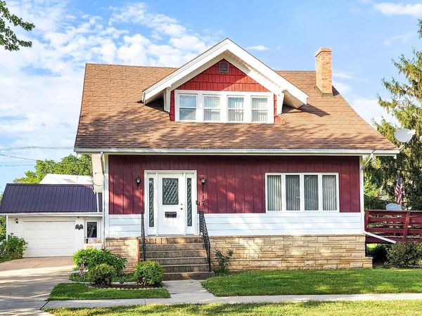 117 NW 3rd Street, Hopkinton, IA 52237