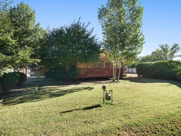 1300 Robyn Place SW, Los Lunas, NM 87031
