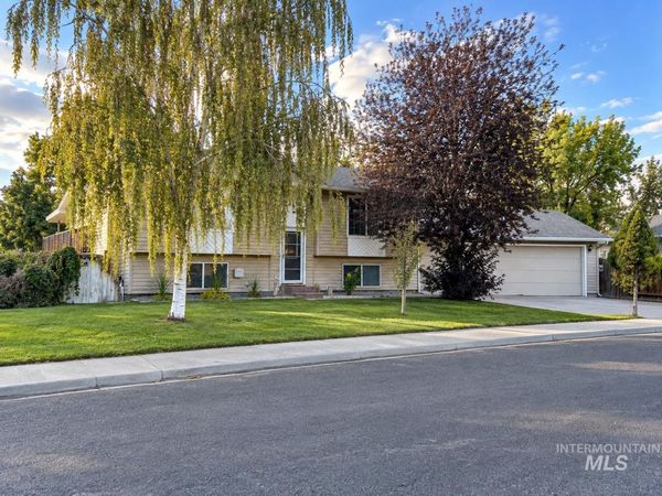 737 Academic Drive, Twin Falls, ID 83301