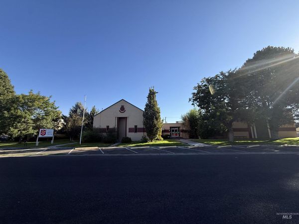 348 4th Ave N, Twin Falls, ID 83301