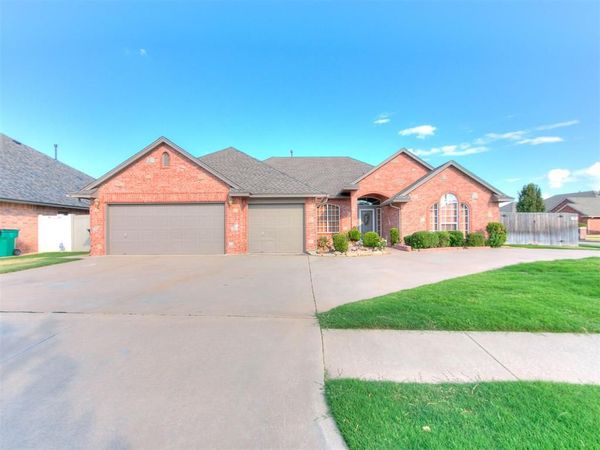 5612 Holly Brooke Lane, Oklahoma City, OK 73135