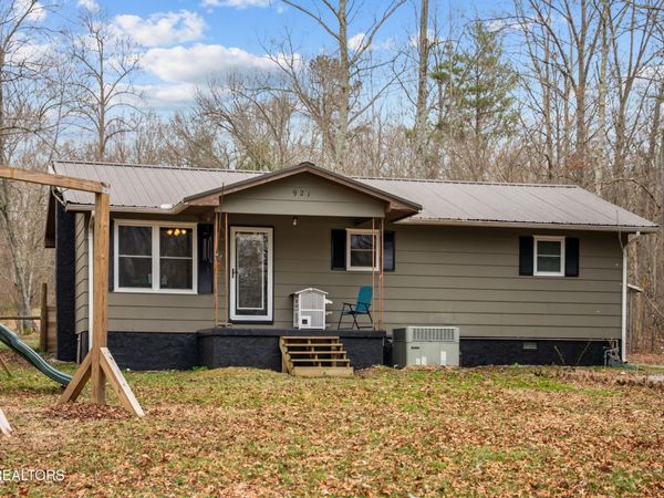 921 Fred Young Rd , Jamestown, TN 38556