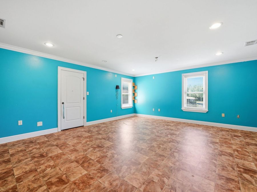 Property Image 76