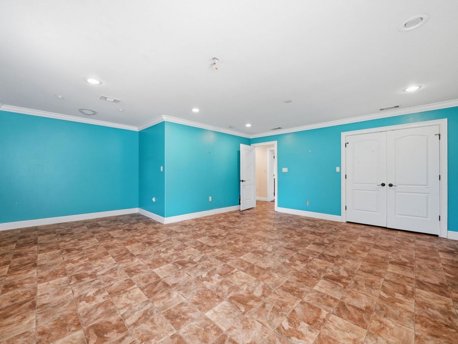 Property Image 77