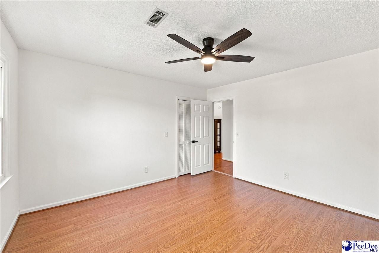 2688 Ascot Drive Photo 33
