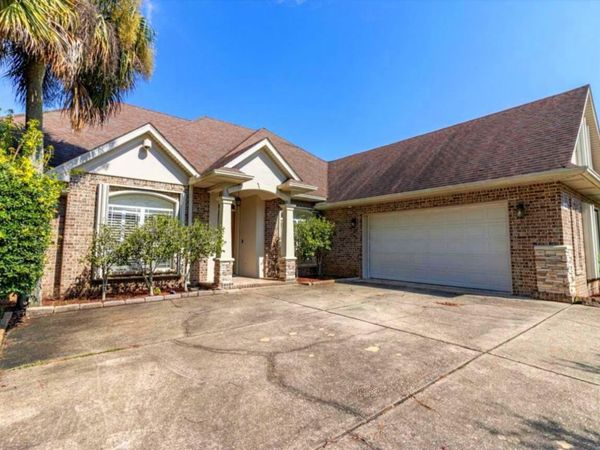 1866 Sunrise Drive, Navarre, FL 32566