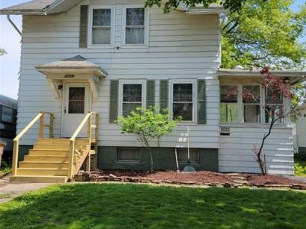 1021 N Charles Street, Carlinville, IL 62626