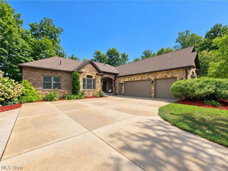 8487 Center Street , Mentor, OH 44060 Photo 1