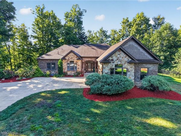 8487 Center Street, Mentor, OH 44060