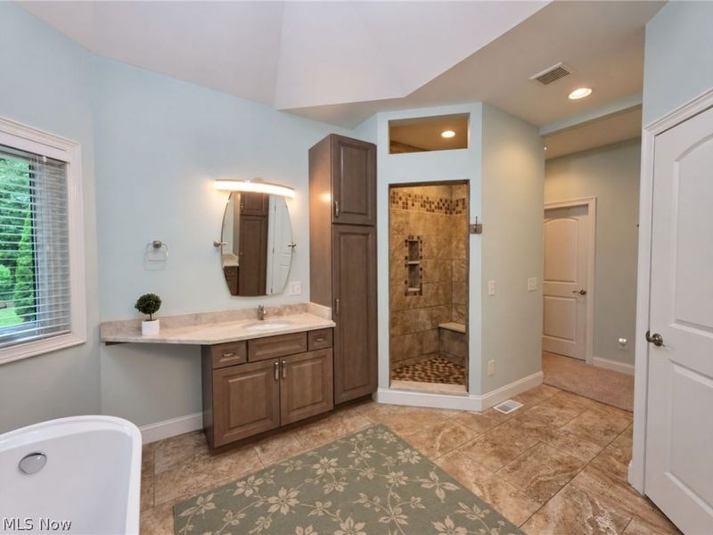 8487 Center Street , Mentor, OH 44060 Photo 21
