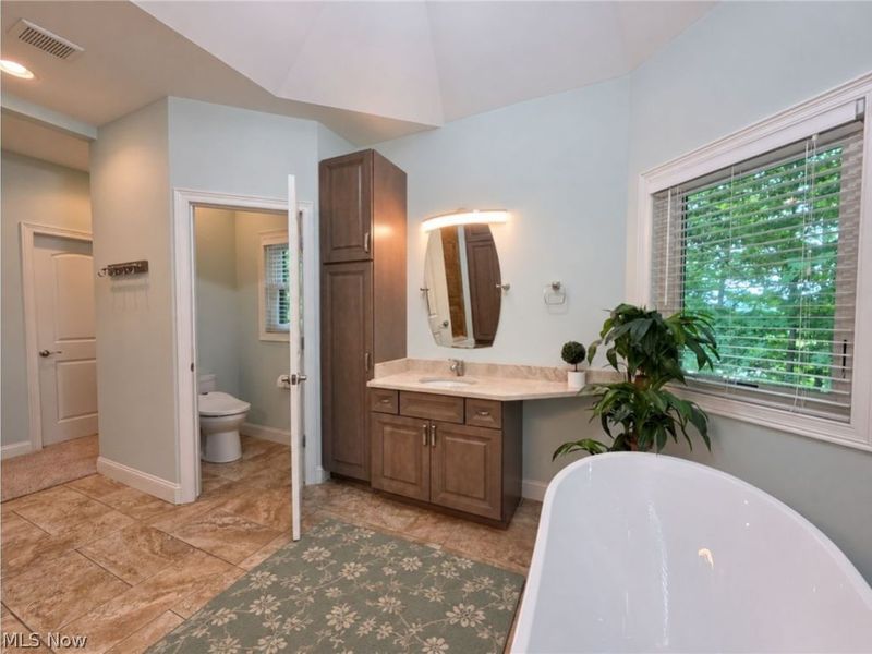 8487 Center Street , Mentor, OH 44060 Photo 22