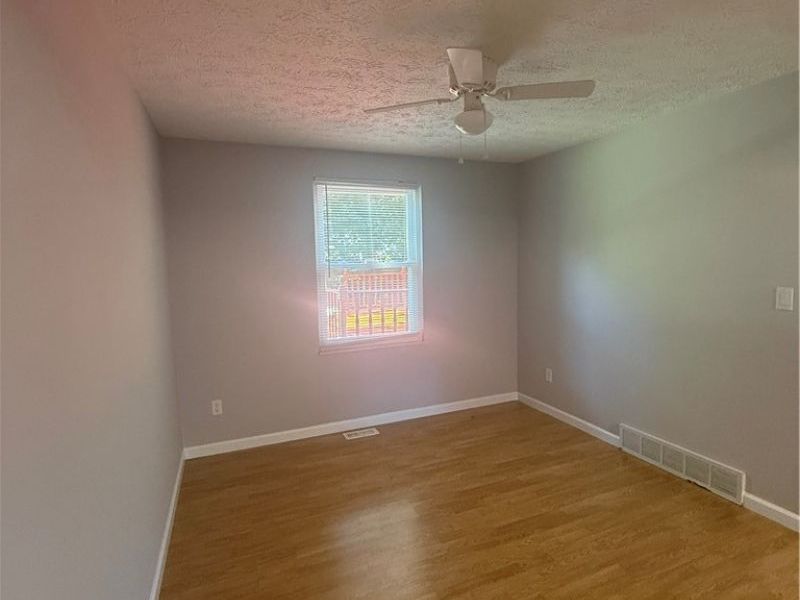 1940 E Tuttle Road , Madison, OH 44057 Photo 6
