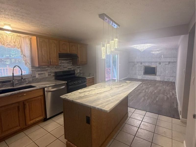 1940 E Tuttle Road , Madison, OH 44057 Photo 8