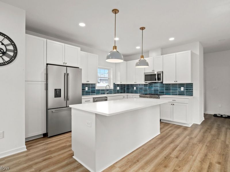 3527 Siam Avenue, Cleveland, OH 44113 Photo 7