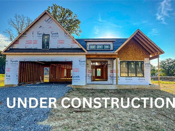 1675 Woodland Circle , Poland, OH 44514