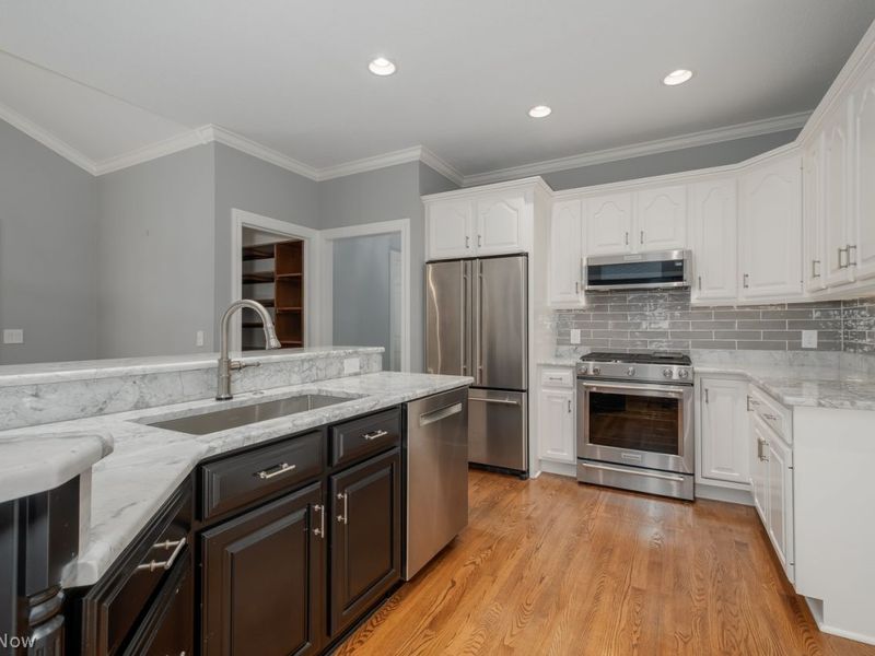 6452 Shenandoah Avenue NW, Canton, OH 44718 Photo 10