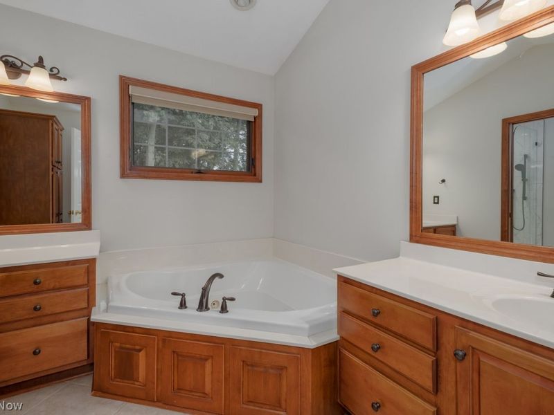 6452 Shenandoah Avenue NW, Canton, OH 44718 Photo 23
