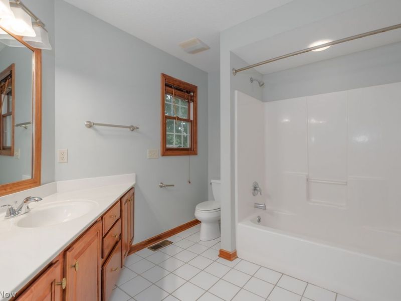 6452 Shenandoah Avenue NW, Canton, OH 44718 Photo 29