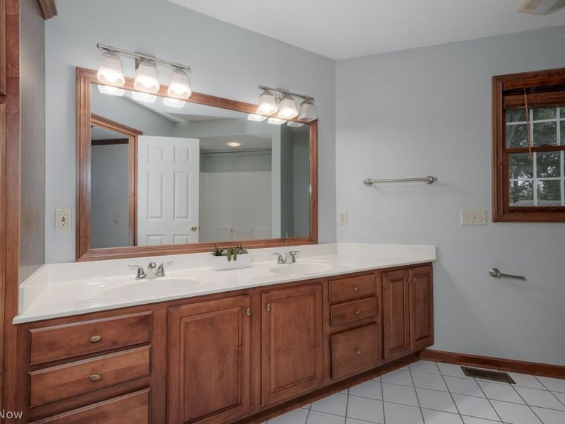 6452 Shenandoah Avenue NW, Canton, OH 44718 Photo 30