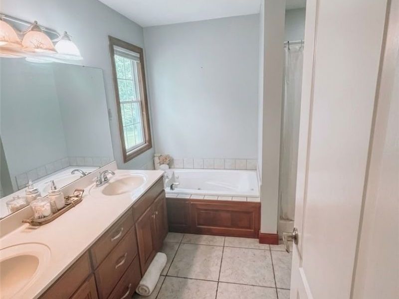 501 Deer Park Drive NE, New Philadelphia, OH 44663 Photo 12