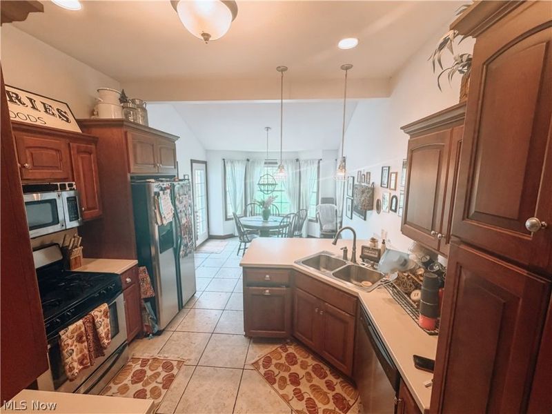 501 Deer Park Drive NE, New Philadelphia, OH 44663 Photo 8