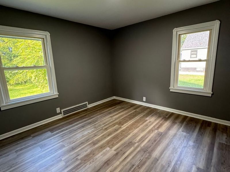568 E Lucius Avenue , Youngstown, OH 44502 Photo 4