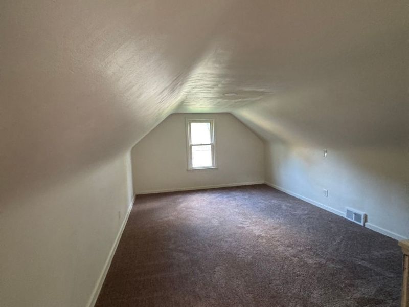 568 E Lucius Avenue , Youngstown, OH 44502 Photo 5