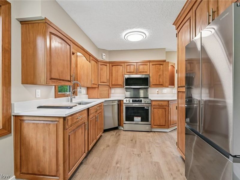 1900 Jaycox Road , Avon, OH 44011 Photo 12