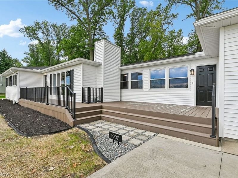 1900 Jaycox Road , Avon, OH 44011 Photo 5