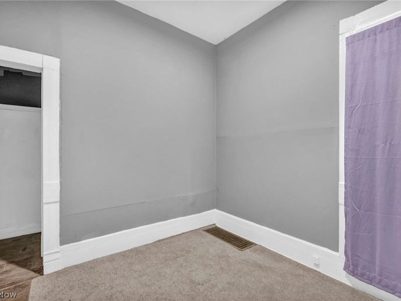 1352 Giddings Avenue , Cleveland, OH 44103 Photo 32