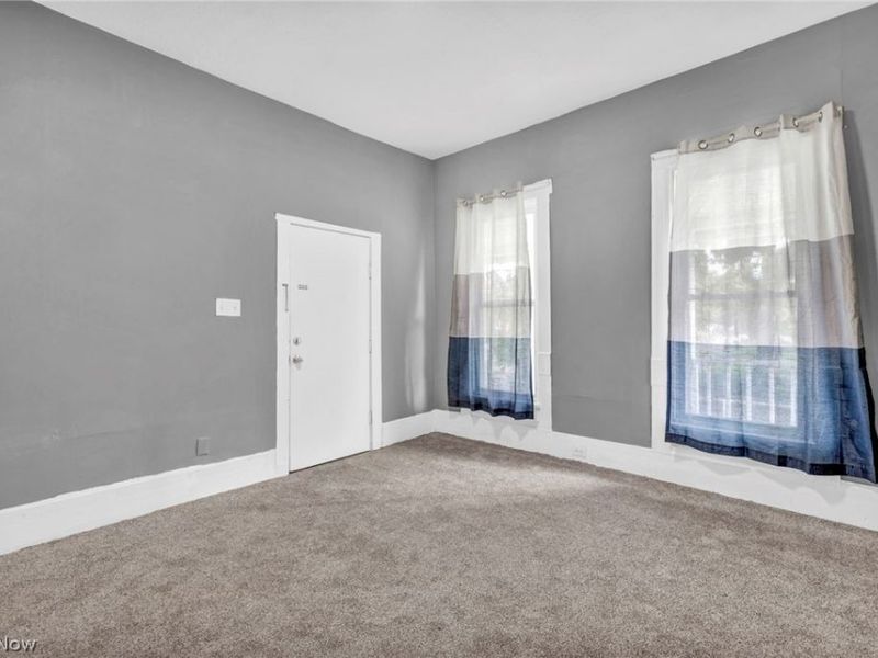 1352 Giddings Avenue , Cleveland, OH 44103 Photo 7