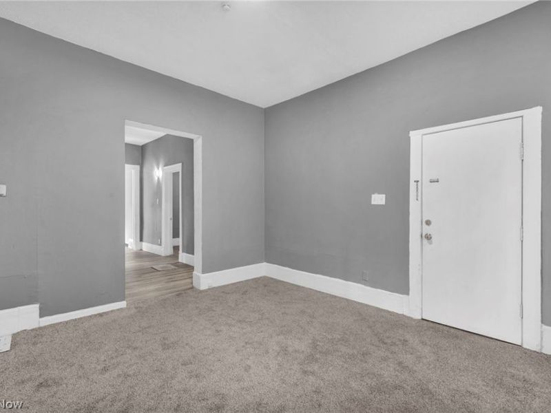 1352 Giddings Avenue , Cleveland, OH 44103 Photo 9