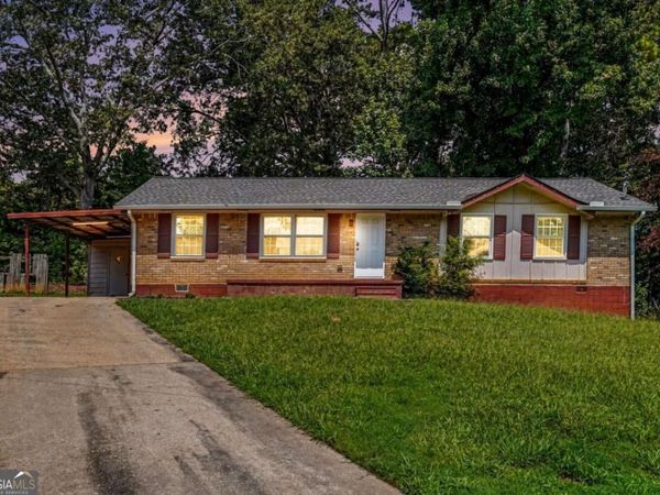 312 W Downing Court, Jonesboro, GA 30238