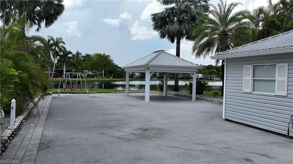 10210 Surfwood Ct , Fort Myers, FL 33905 Photo