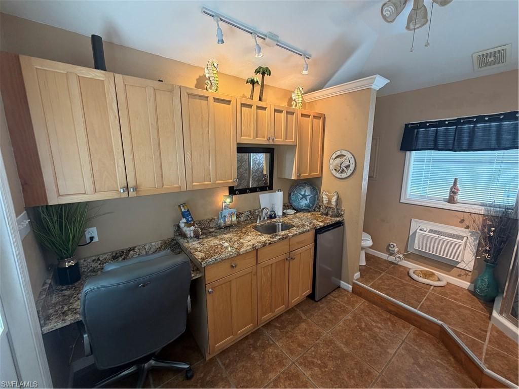 10210 Surfwood Ct , Fort Myers, FL 33905 Photo