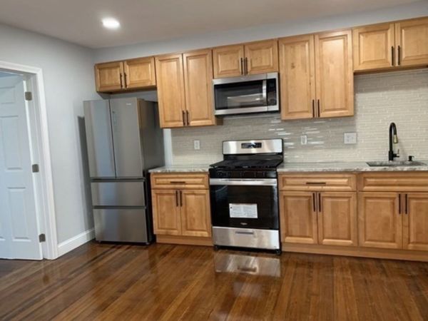 19 Park, Unit 1, Salem, MA 01970