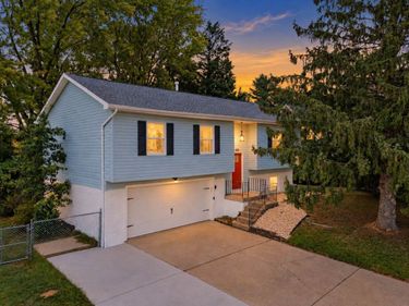 525 EDWARDIAN LN, WAYNESBORO, VA 22980