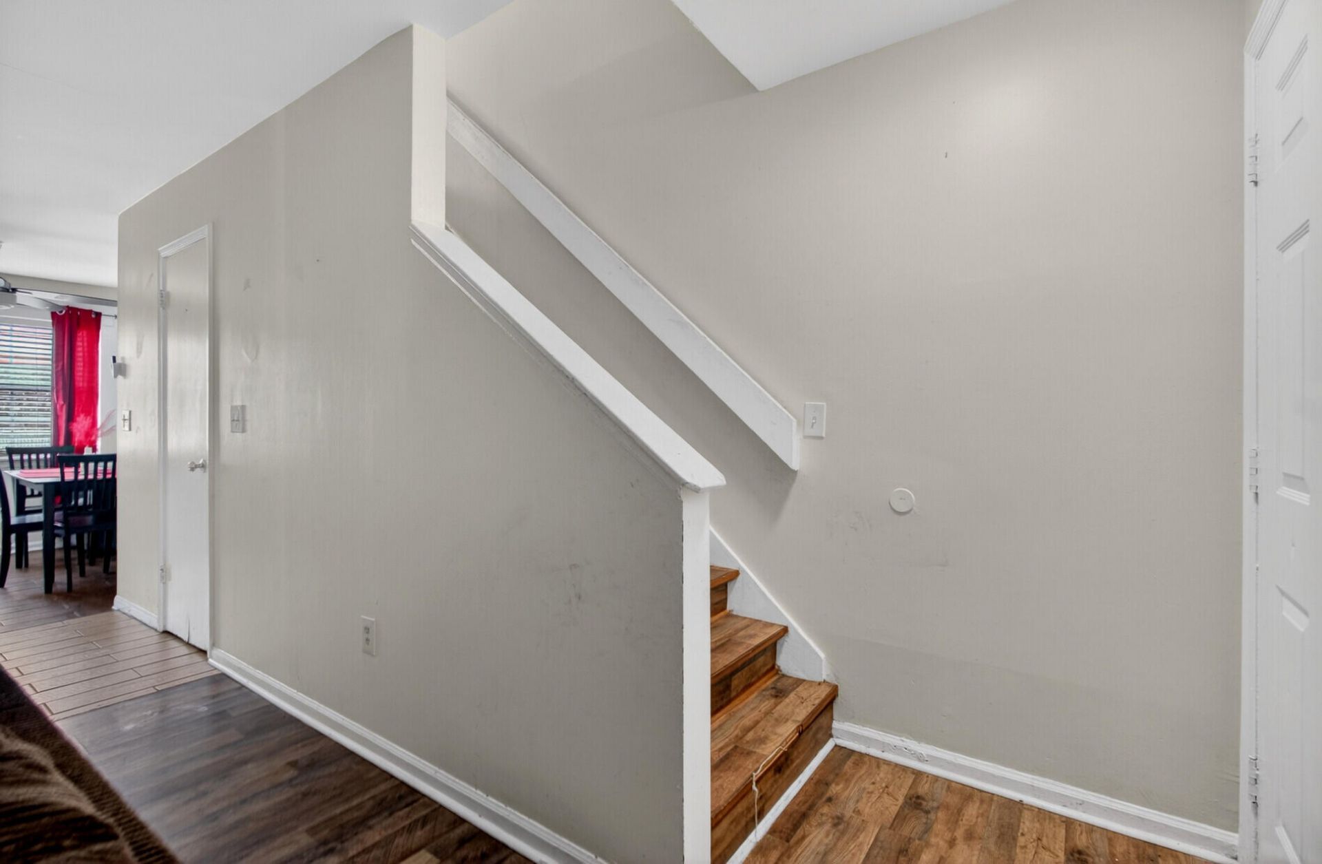 5031 Chateau Avenue Photo 14