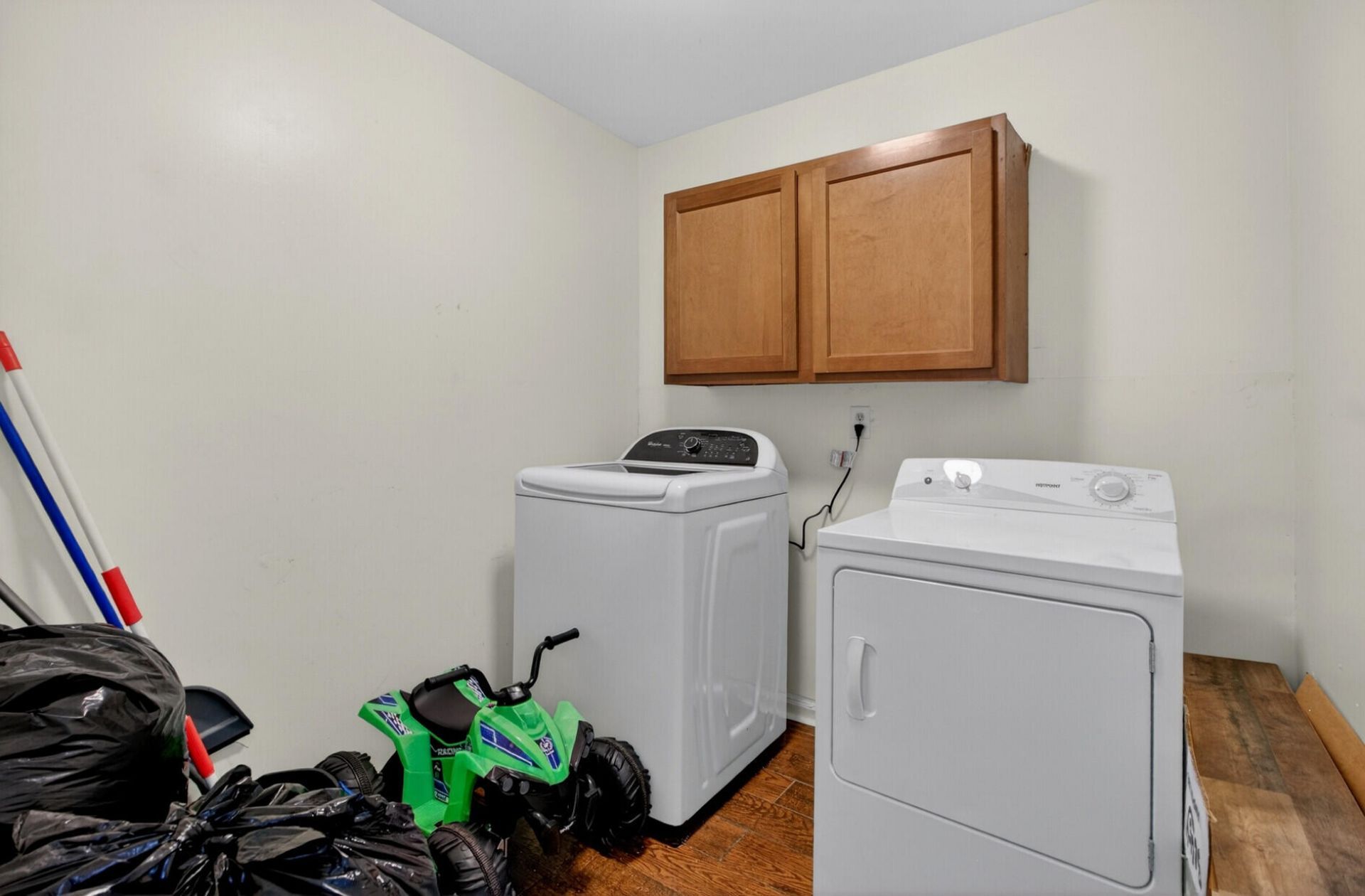 5031 Chateau Avenue Photo 9