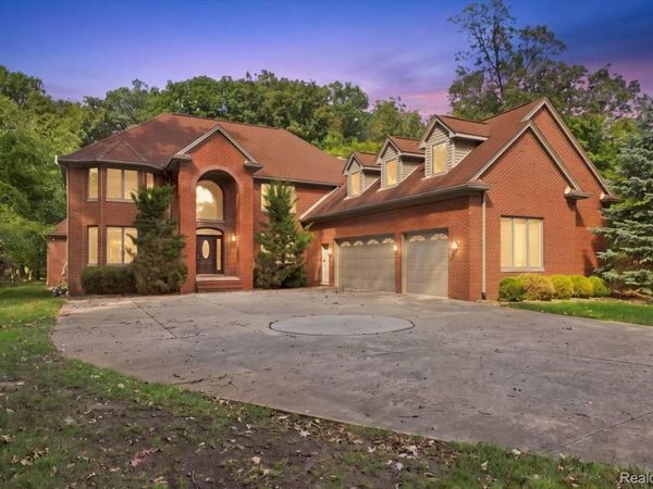 8610 Ferry Road, Grosse Ile Township, Mi 48138