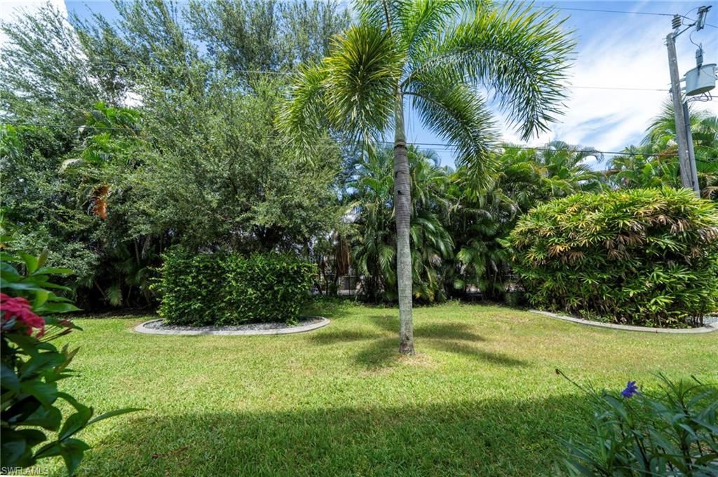 615 Rose Garden Rd, Unit 2, Cape Coral, FL 33914 Photo