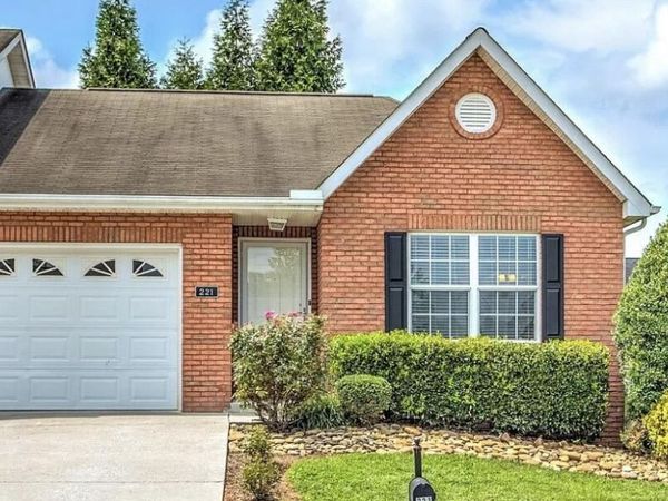 221 Timbercreek Way, Knoxville, TN 37924