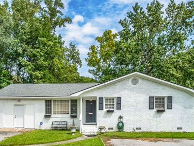 10562 Dorchester Road , Summerville, SC 29485