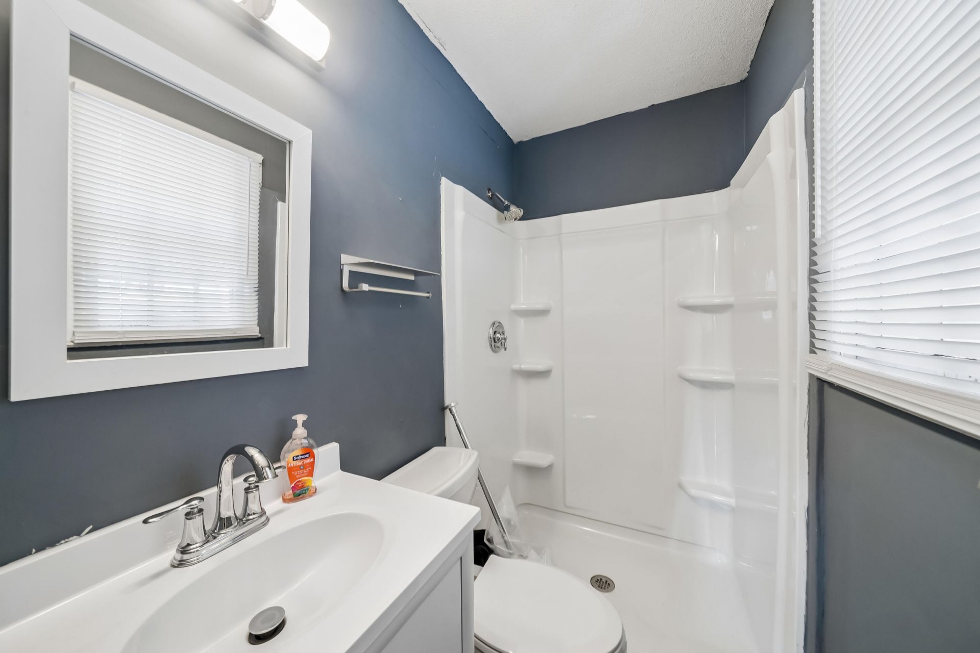 10562 Dorchester Road  Photo 14
