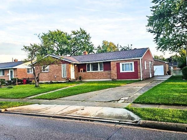 2615 Kingston Avenue , Grove City, OH 43123