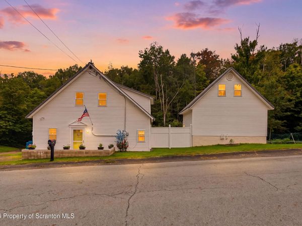 167 Van Brunt Street, Moscow, PA 18444