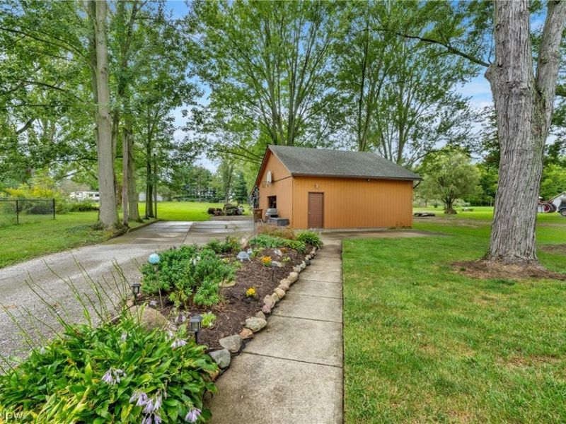 33 Warner Street, Seville, OH 44273 Photo 3